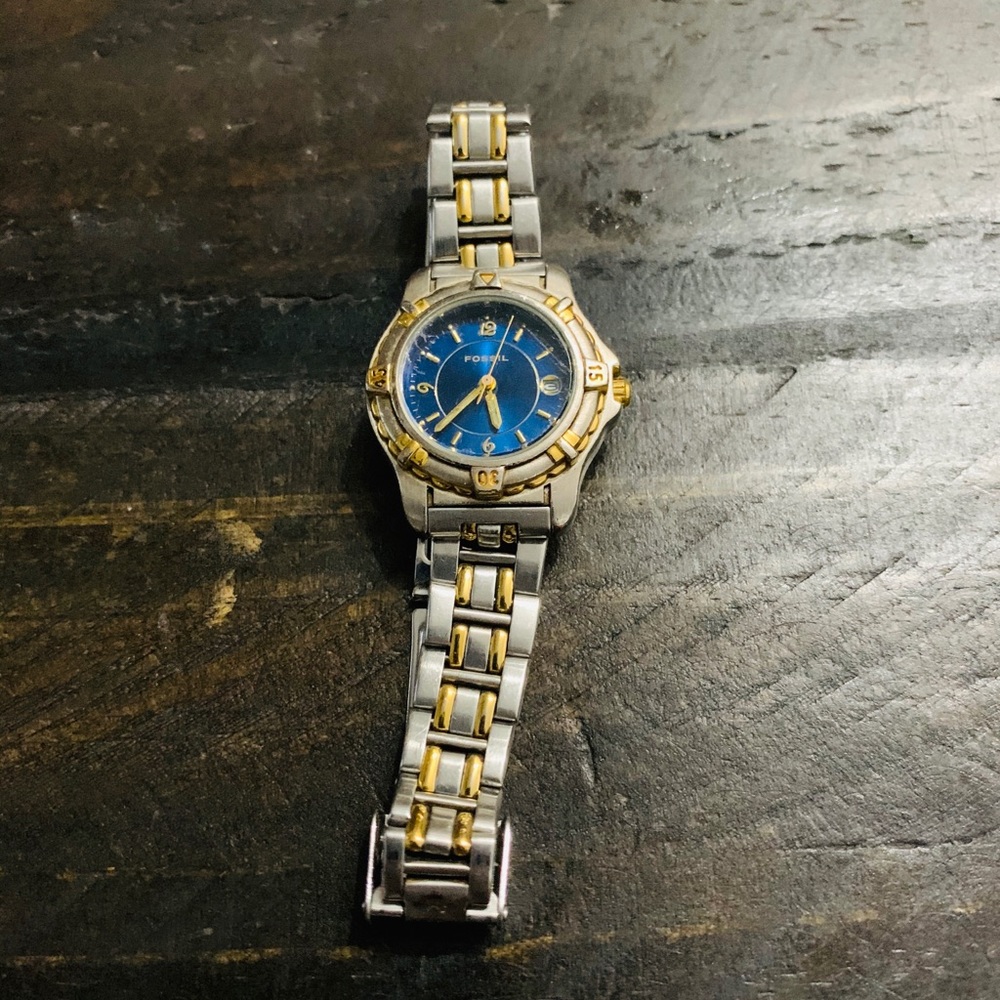 Fossil watch